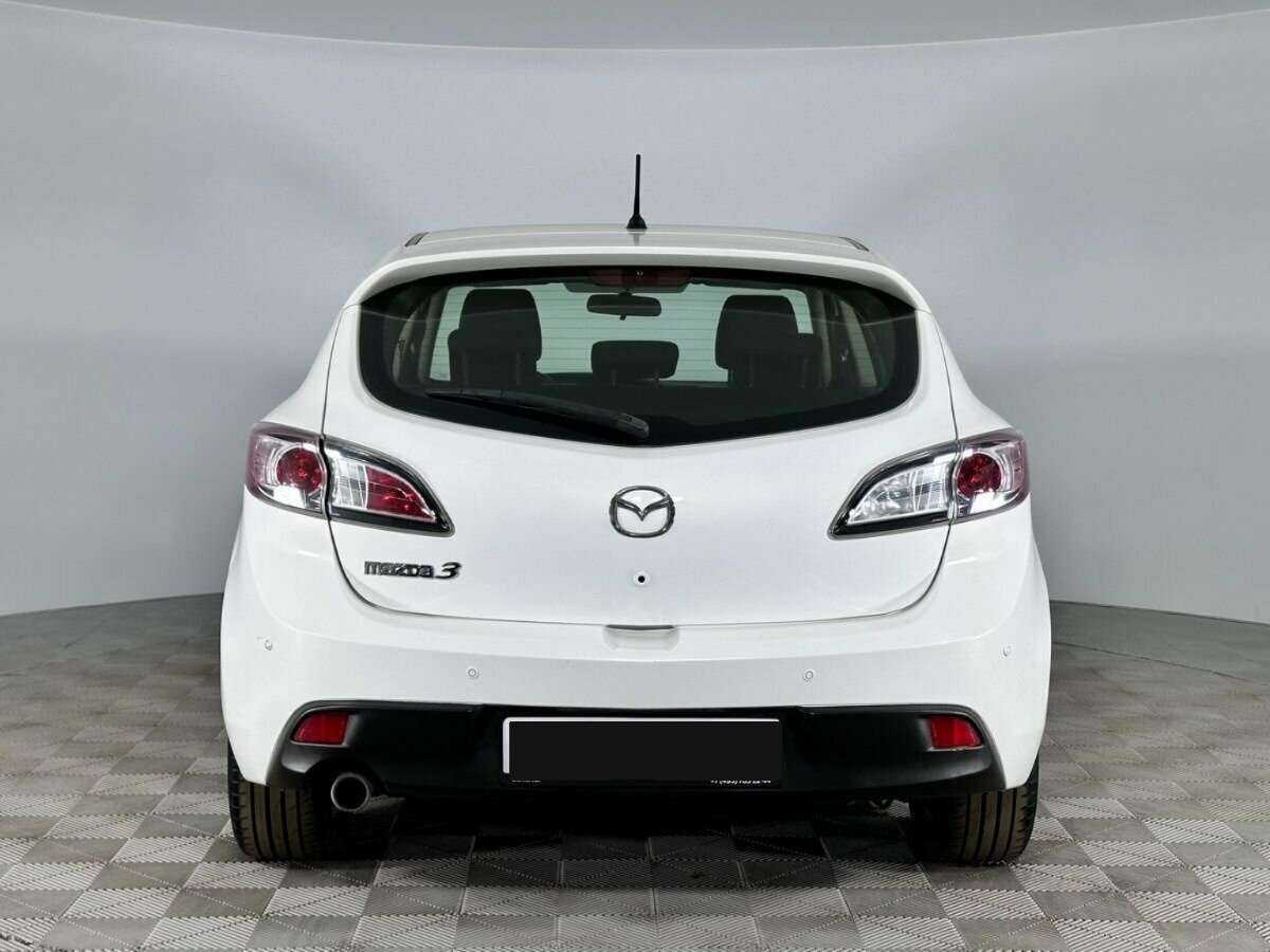 Mazda 3 с пробегом — 2011 год. Фото: #3