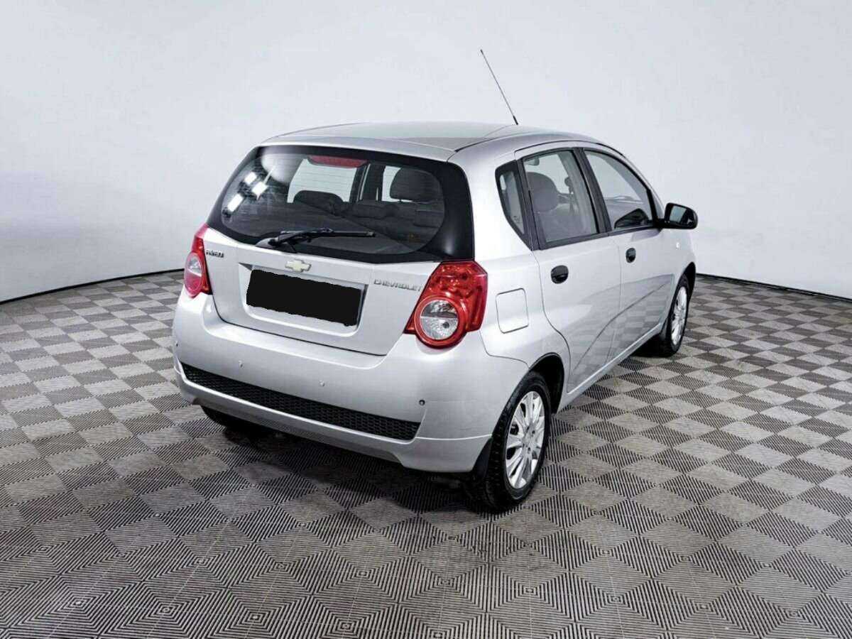Chevrolet Aveo с пробегом — 2011 год. Фото: #4
