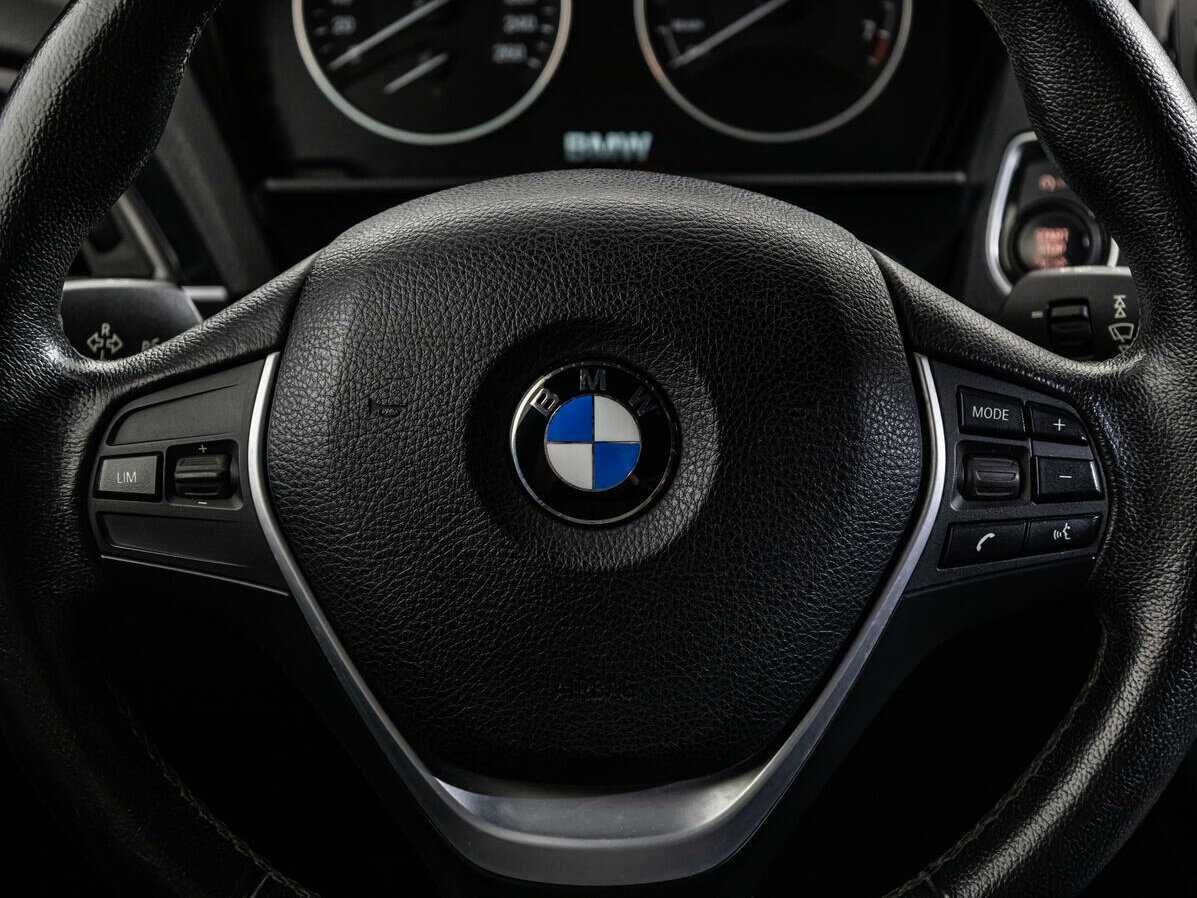 BMW 1 серии с пробегом — 2012 год. Фото: #14
