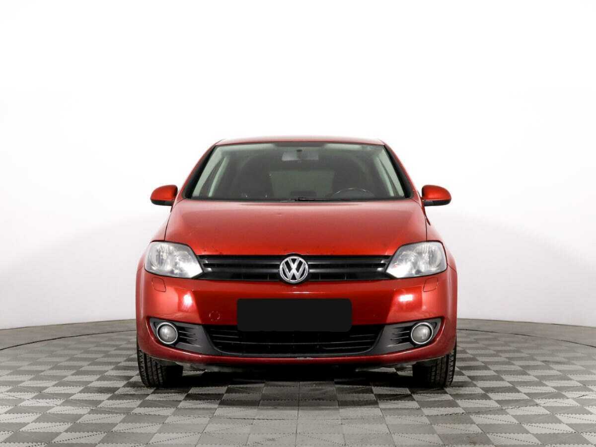 Volkswagen Golf Plus с пробегом — 2009 год. Фото: #1