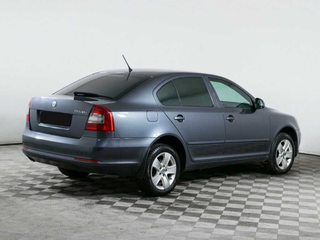 Skoda Octavia с пробегом — 2011 год. Фото: #3
