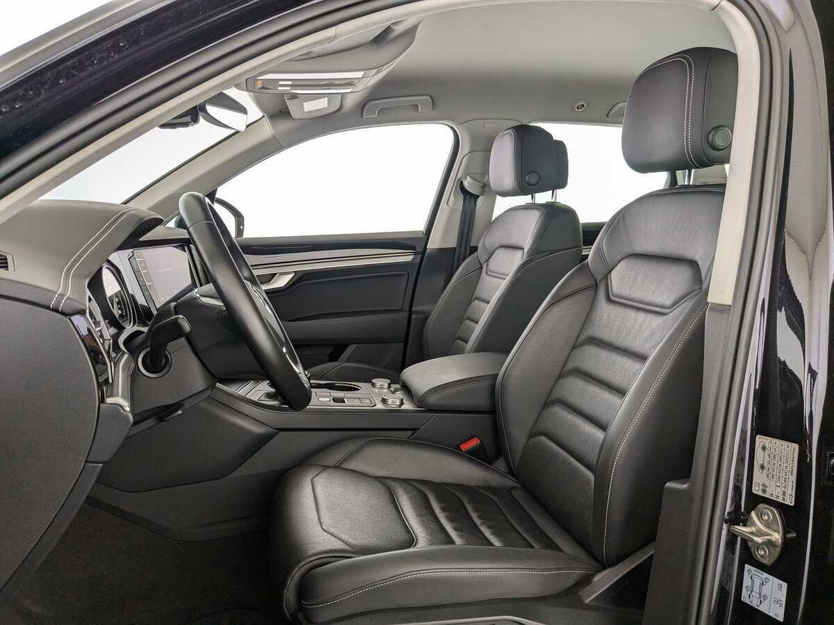 Volkswagen Touareg с пробегом — 2020 год. Фото: #16