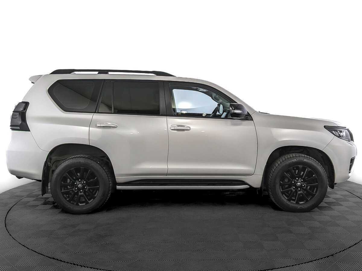 Toyota Land Cruiser Prado с пробегом — 2021 год. Фото: #3