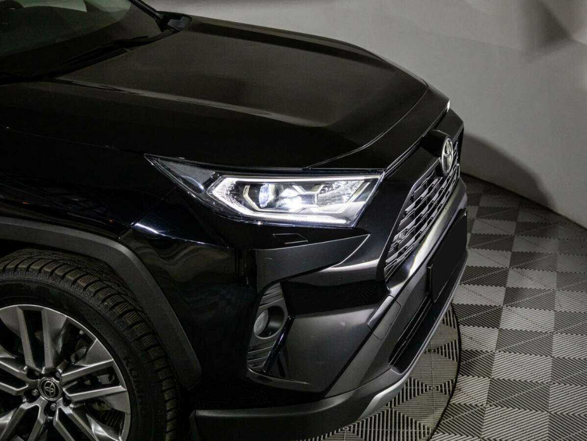 Toyota RAV4 с пробегом — 2022 год. Фото: #19
