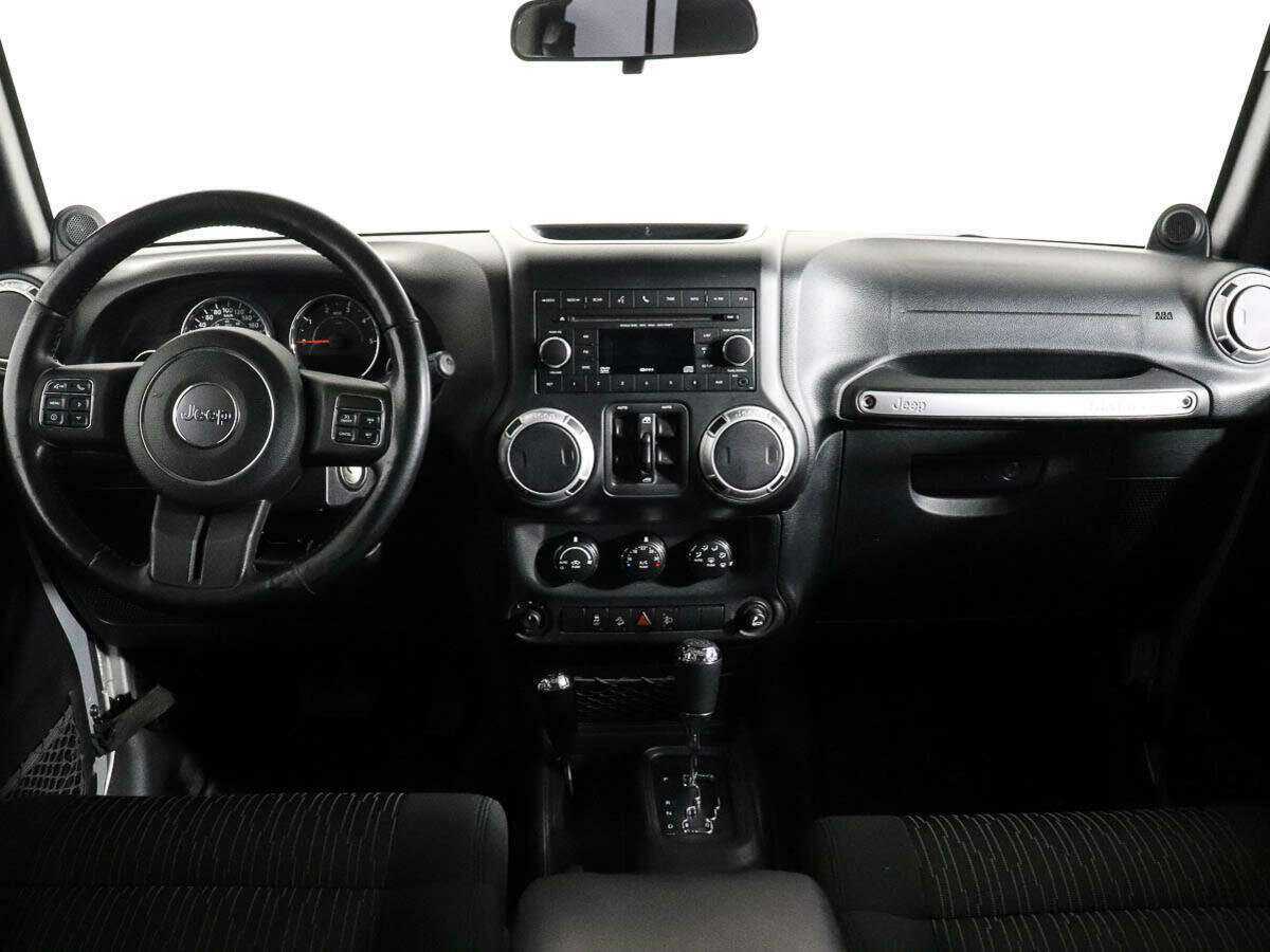 Jeep Wrangler с пробегом — 2011 год. Фото: #10