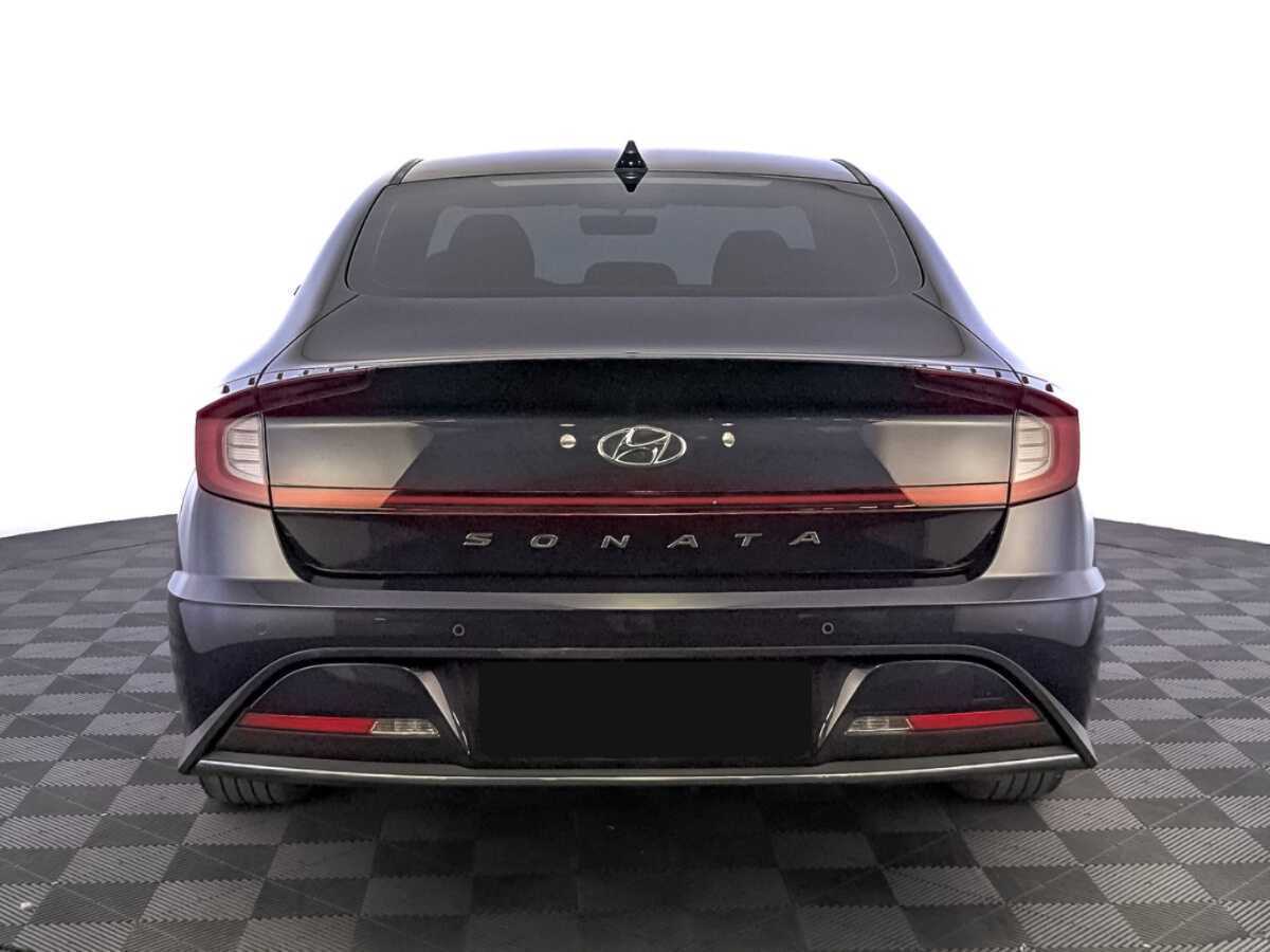 Hyundai Sonata с пробегом — 2021 год. Фото: #5