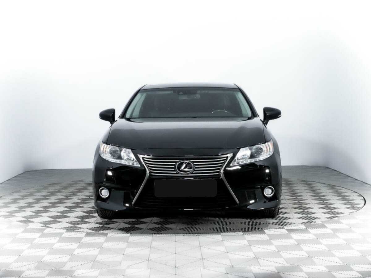 Lexus ES с пробегом — 2014 год. Фото: #1