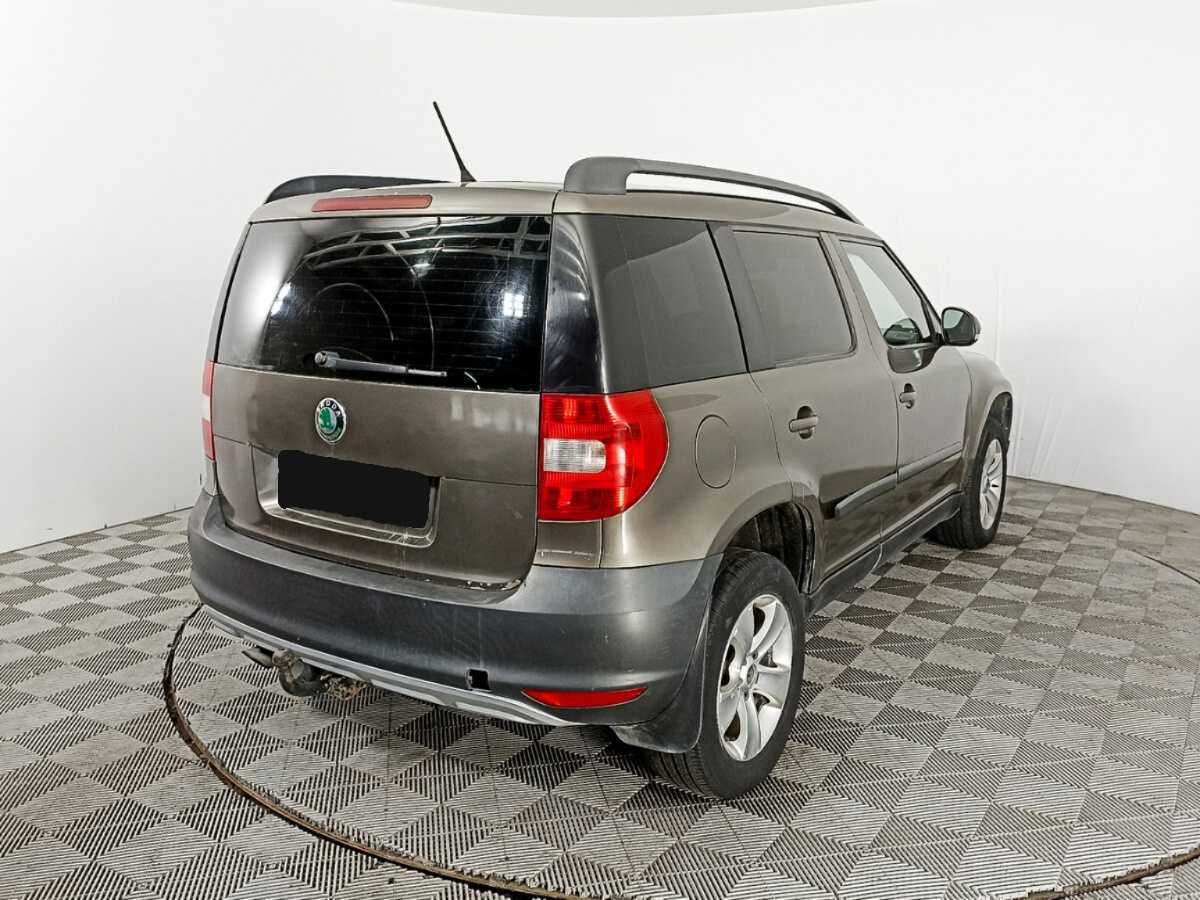 Skoda Yeti с пробегом — 2011 год. Фото: #3