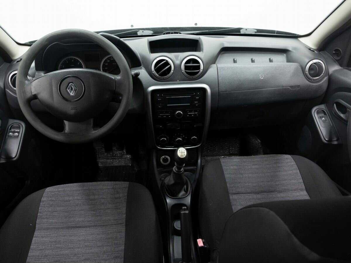 Renault Duster с пробегом — 2013 год. Фото: #12