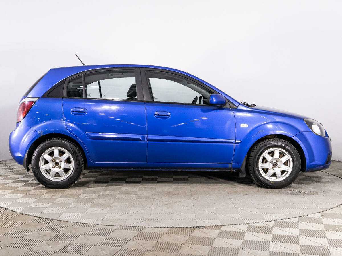 Kia Rio с пробегом — 2010 год. Фото: #3