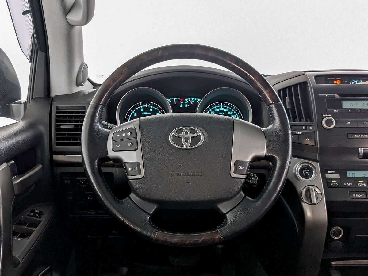 Toyota Land Cruiser с пробегом — 2008 год. Фото: #13