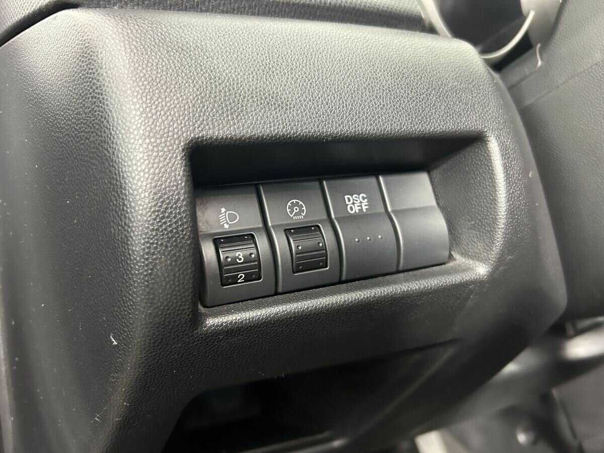 Mazda 3 с пробегом — 2007 год. Фото: #8