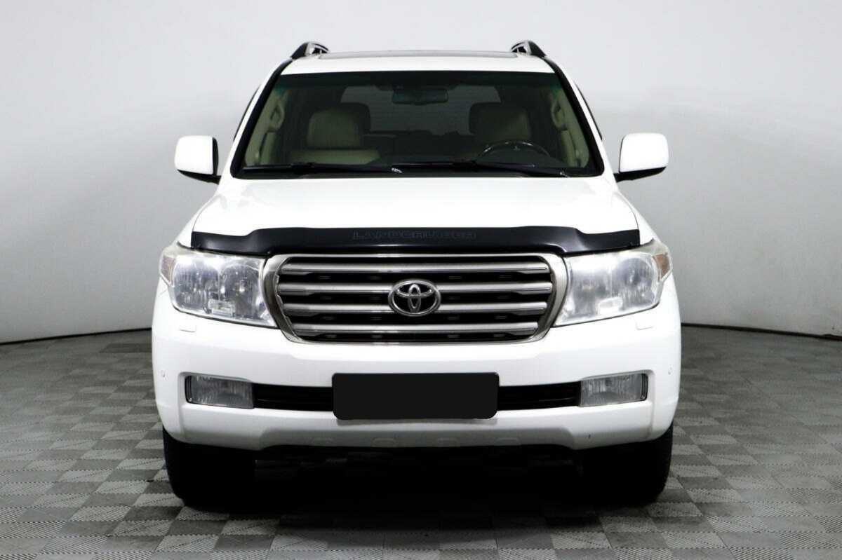 Toyota Land Cruiser с пробегом — 2011 год. Фото: #1