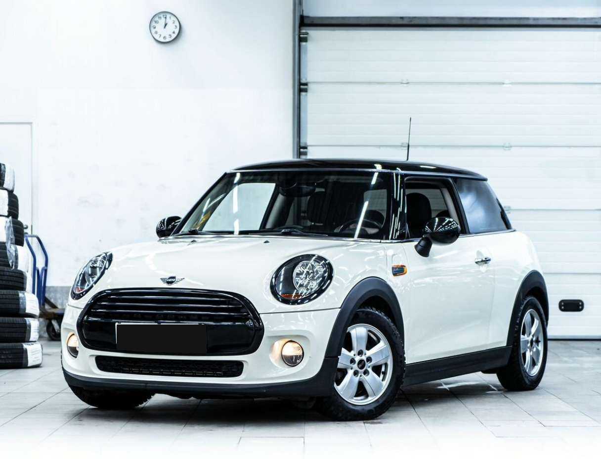 Mini Hatch с пробегом — 2018 год. Посмотреть фото