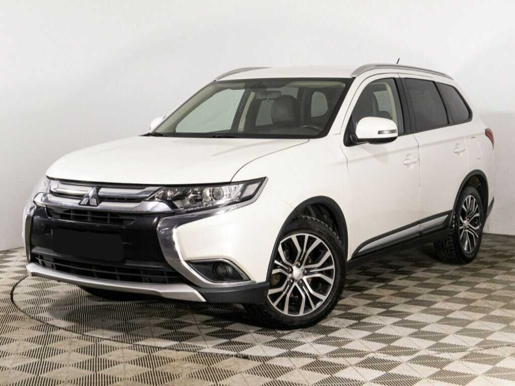 Mitsubishi Outlander с пробегом — 2016 год. Фото: #0