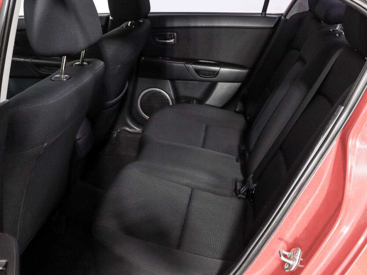 Mazda 3 с пробегом — 2007 год. Фото: #9