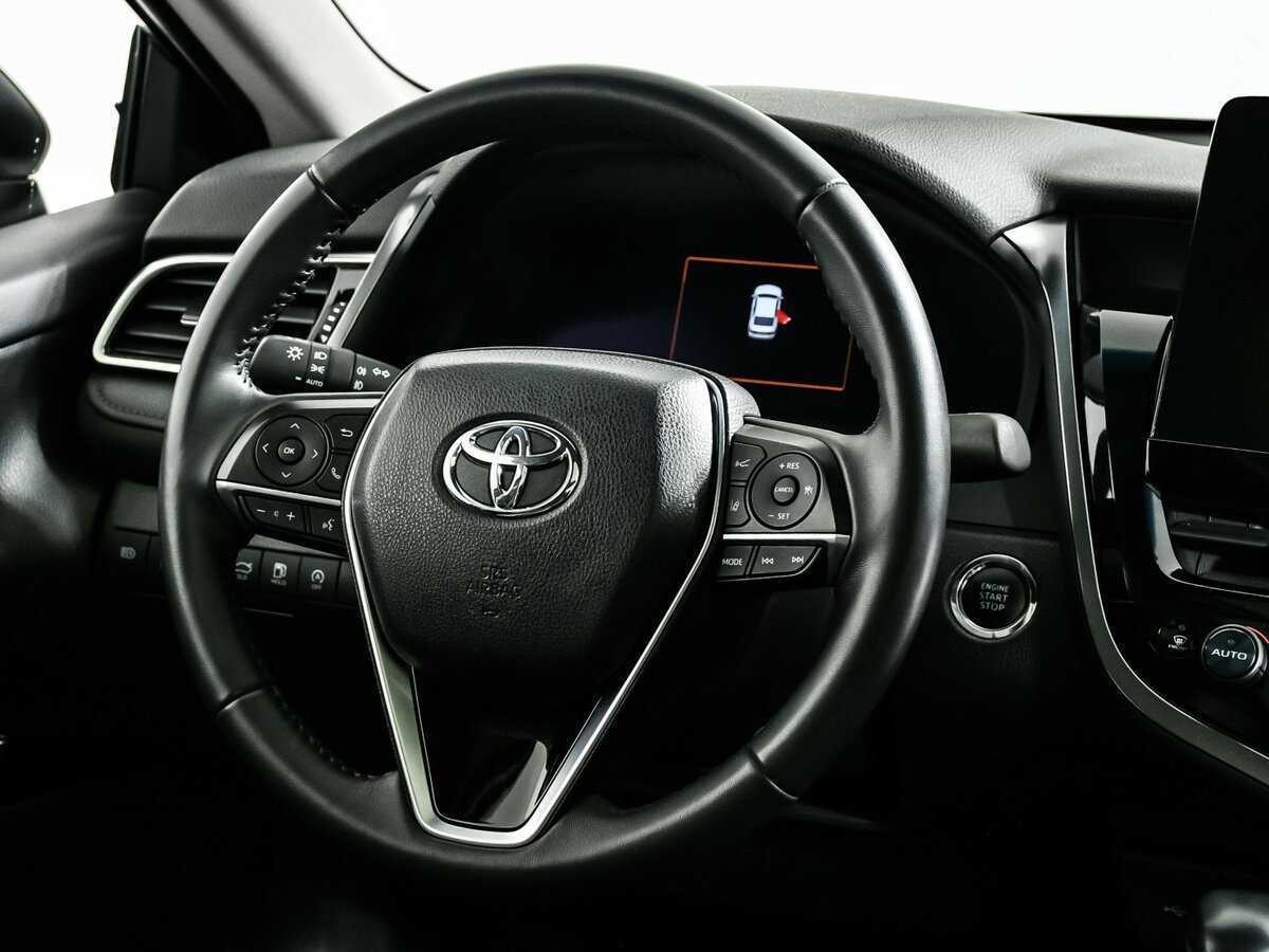 Toyota Camry с пробегом — 2023 год. Фото: #11
