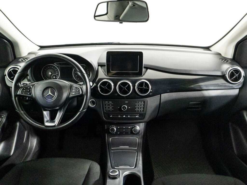 Mercedes-Benz B-Класс с пробегом — 2015 год. Фото: #12