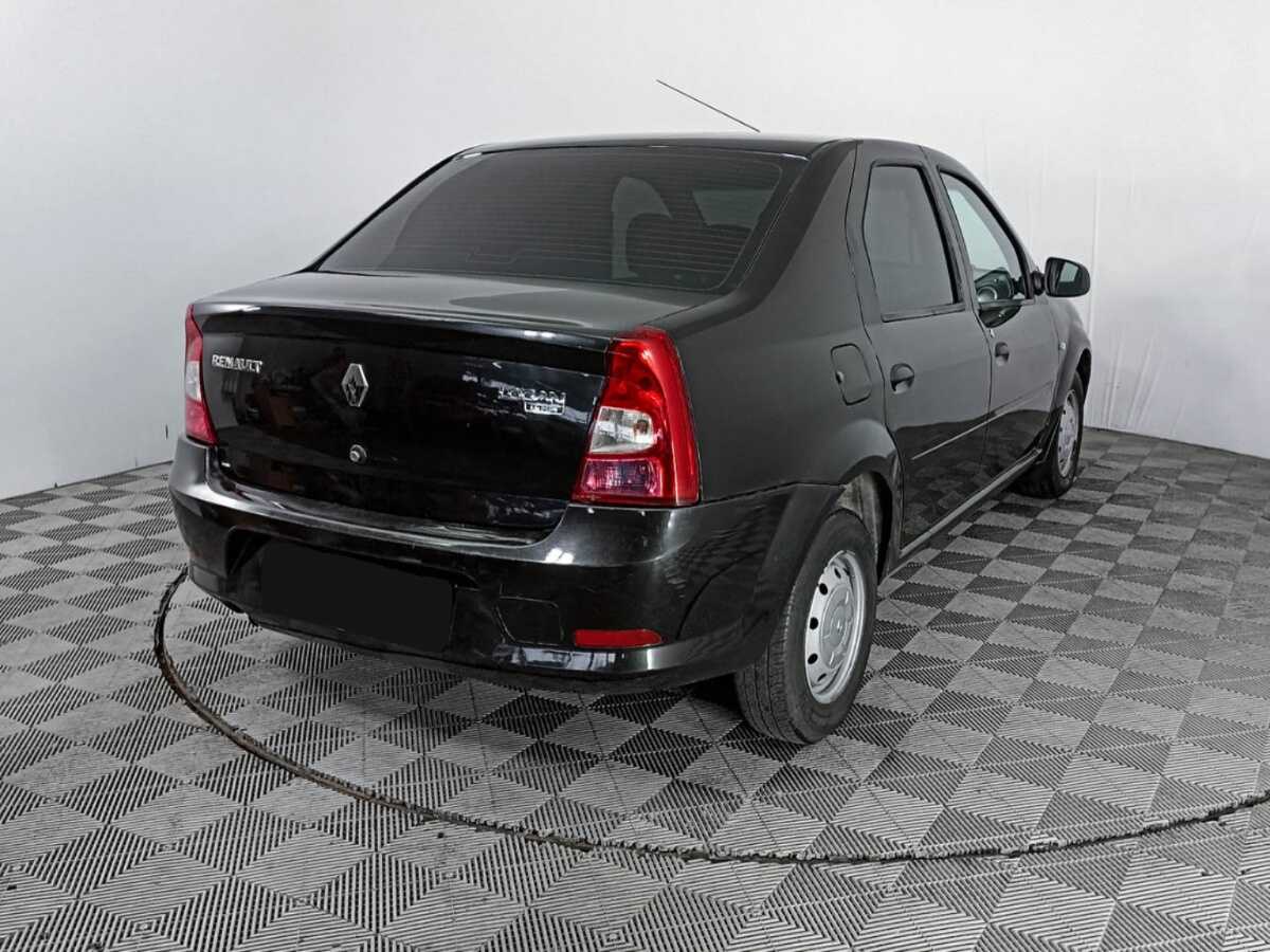 Renault Logan с пробегом — 2014 год. Фото: #4