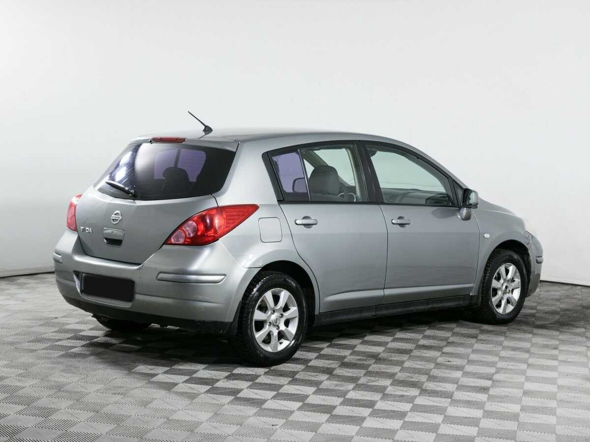 Nissan Tiida с пробегом — 2008 год. Фото: #3