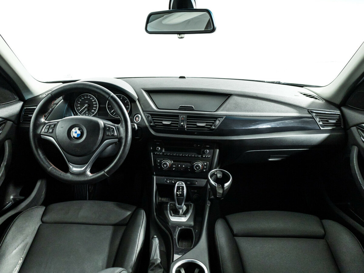 BMW X1 с пробегом — 2013 год. Фото: #12