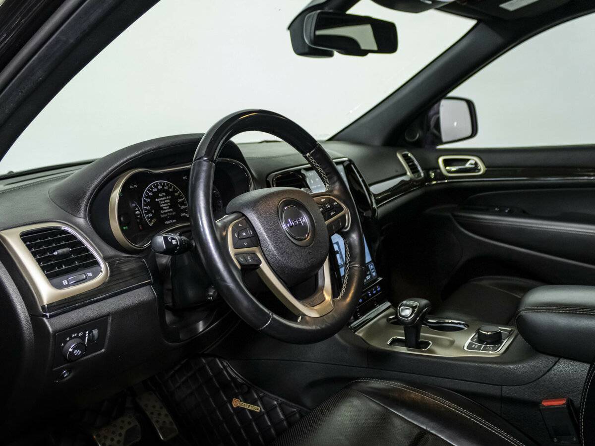 Jeep Grand Cherokee с пробегом — 2014 год. Фото: #8