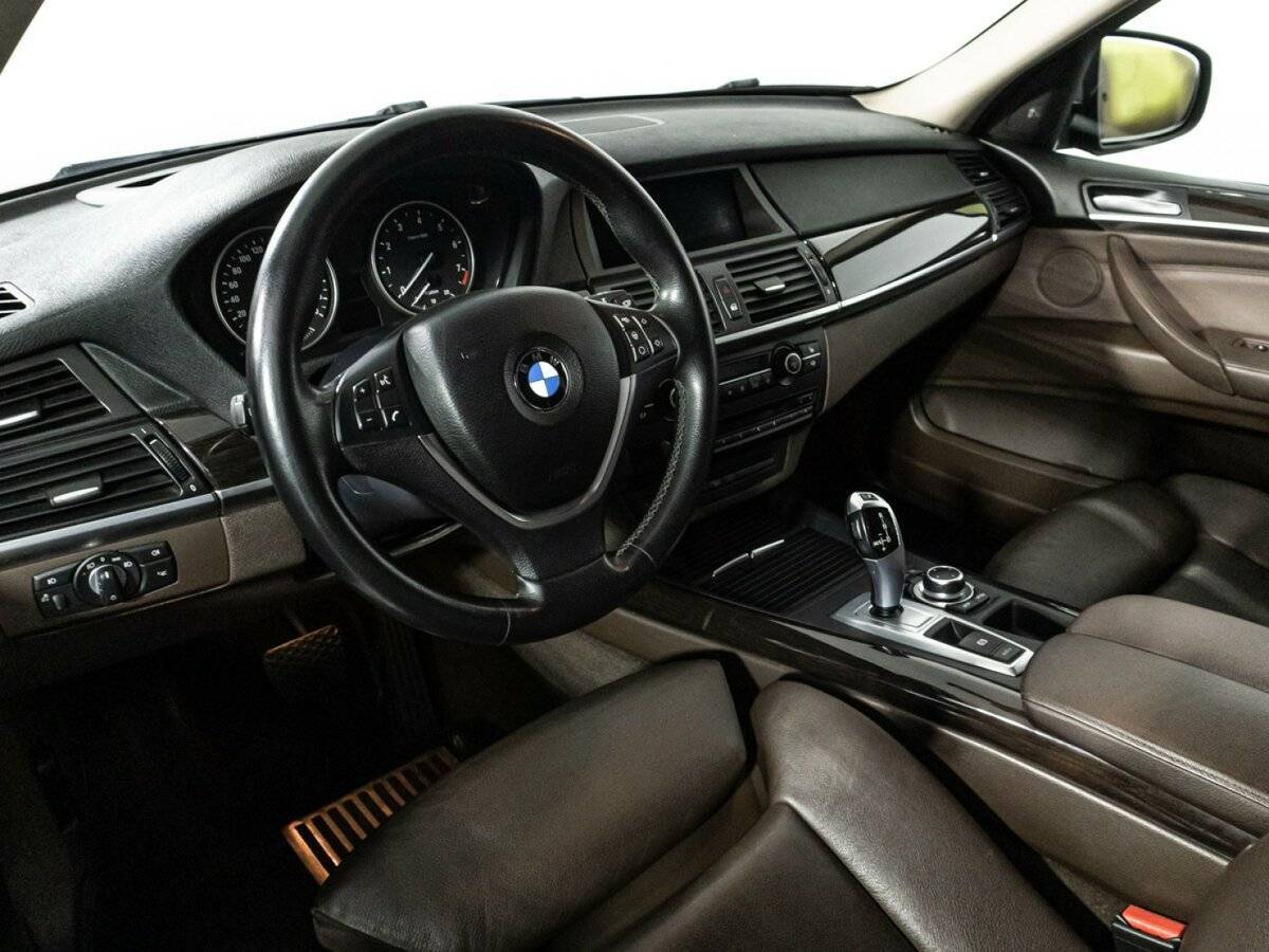 BMW X5 с пробегом — 2013 год. Фото: #10