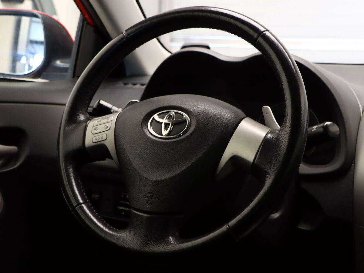 Toyota Corolla с пробегом — 2008 год. Фото: #8