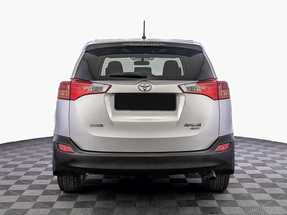 Toyota RAV4 с пробегом — 2013 год. Фото: #5