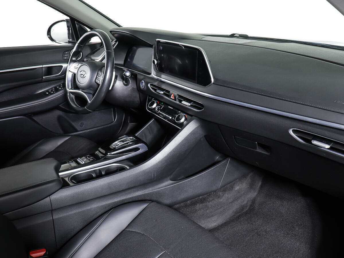 Hyundai Sonata с пробегом — 2019 год. Фото: #8