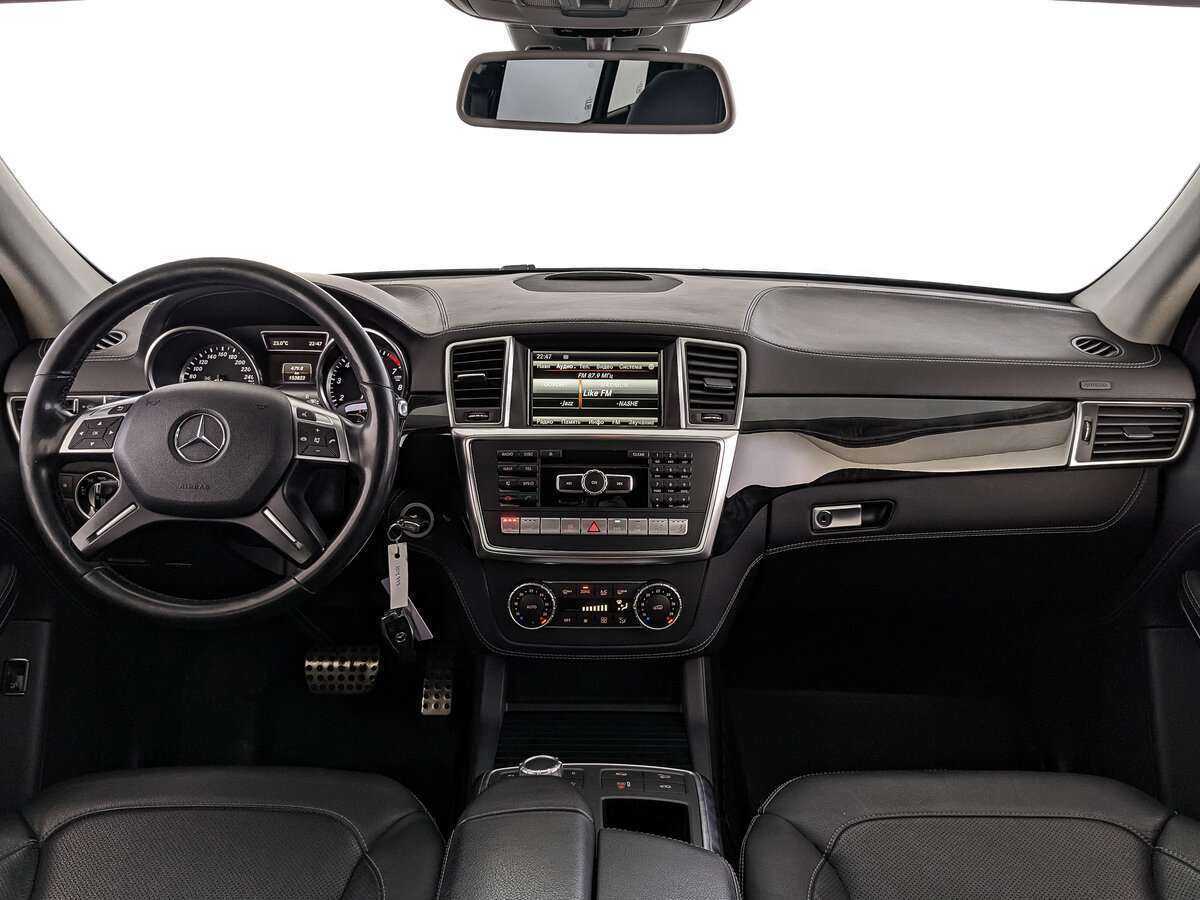 Mercedes-Benz GL-Класс с пробегом — 2014 год. Фото: #9