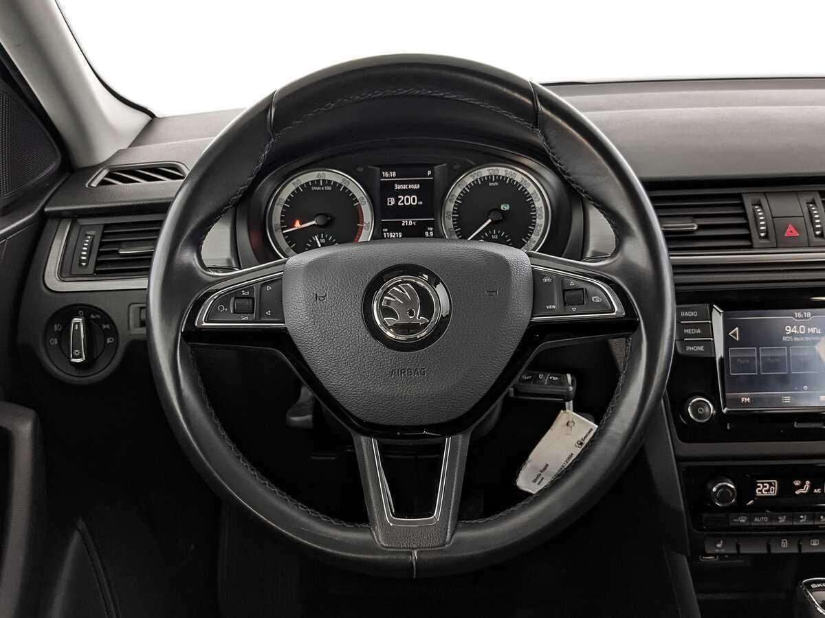 Skoda Rapid с пробегом — 2019 год. Фото: #17