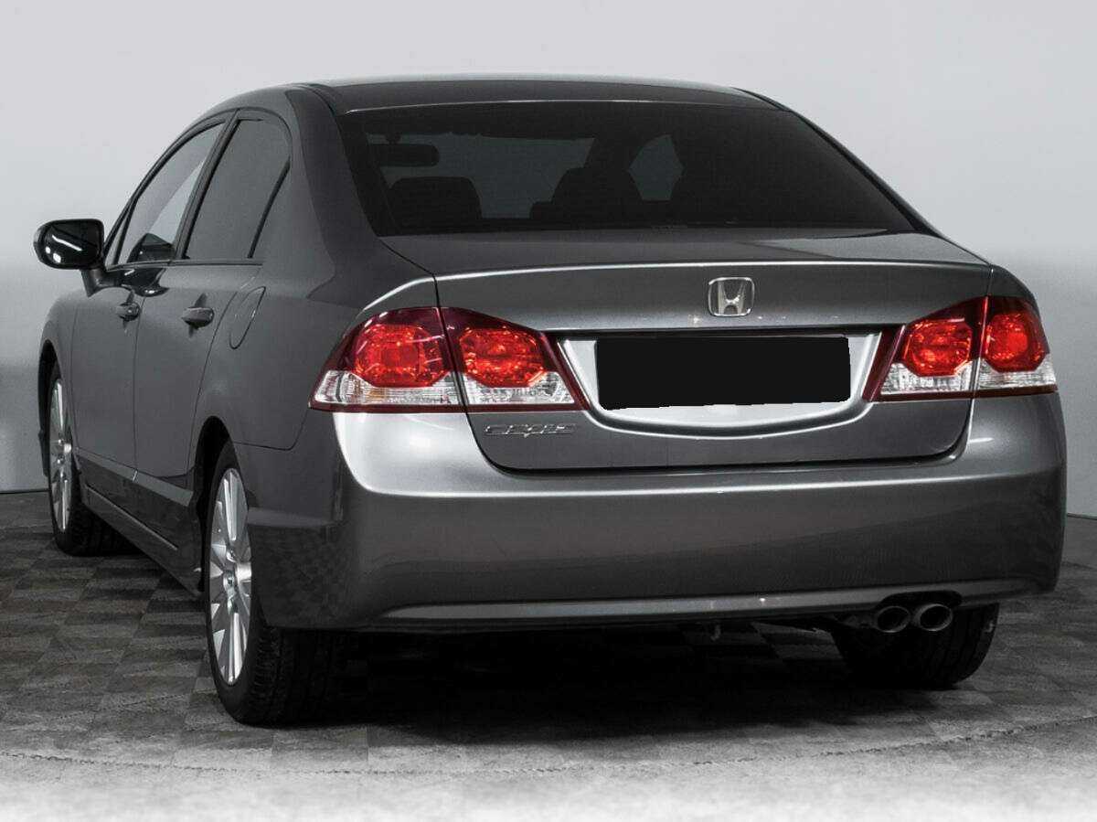 Honda Civic с пробегом — 2011 год. Фото: #5