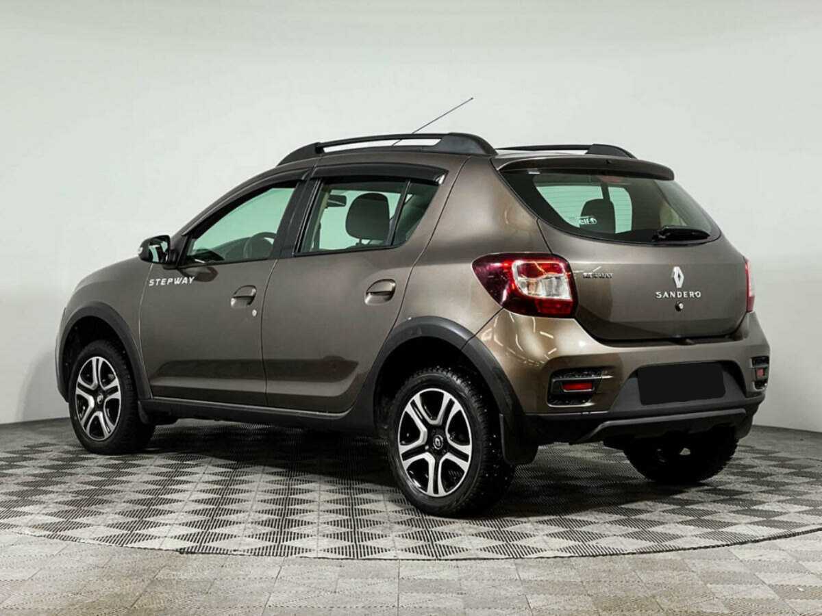 Renault Sandero с пробегом — 2019 год. Фото: #5