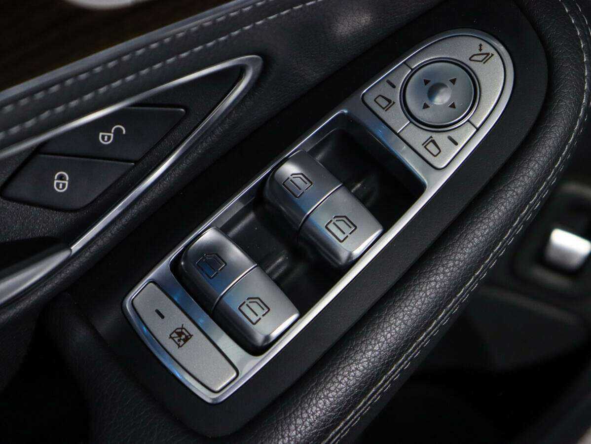 Mercedes-Benz C-Класс с пробегом — 2015 год. Фото: #14