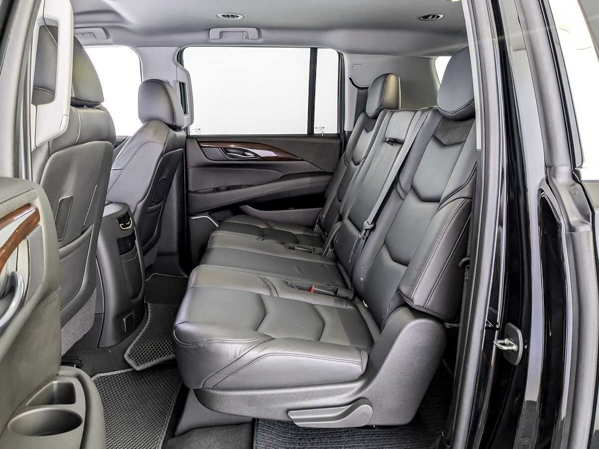 Cadillac Escalade с пробегом — 2019 год. Фото: #9