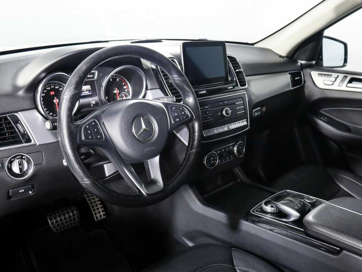 Mercedes-Benz GLE AMG с пробегом — 2016 год. Фото: #10