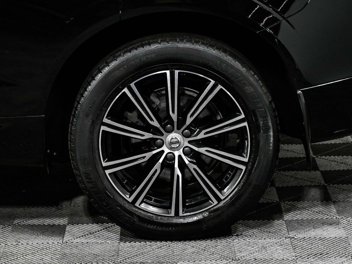 Volvo XC60 с пробегом — 2019 год. Фото: #13