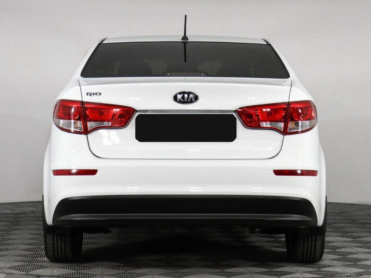 Kia Rio с пробегом — 2016 год. Фото: #5