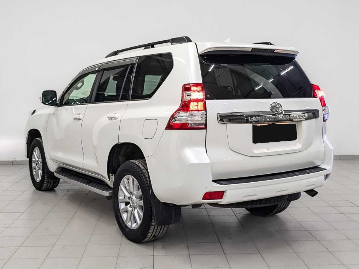 Toyota Land Cruiser Prado с пробегом — 2017 год. Фото: #6