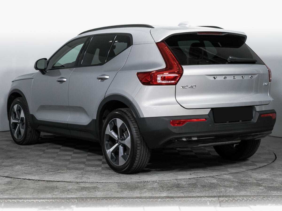 Volvo XC40 с пробегом — 2023 год. Фото: #5