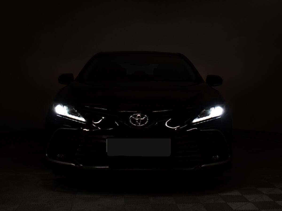Toyota Camry с пробегом — 2021 год. Фото: #3