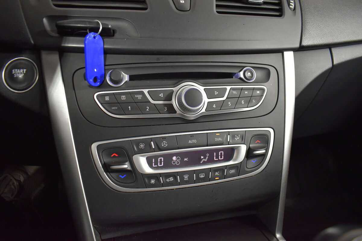 Renault Latitude с пробегом — 2013 год. Фото: #15
