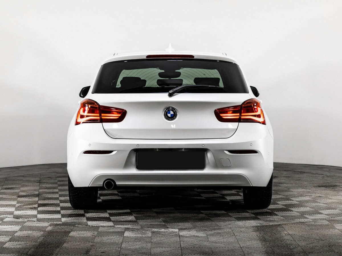 BMW 1 серии с пробегом — 2017 год. Фото: #5