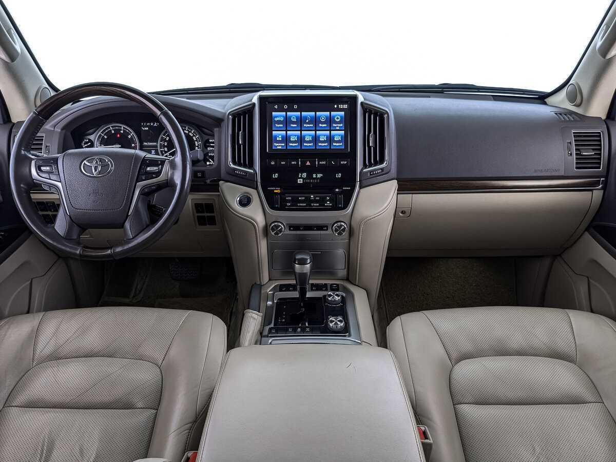 Toyota Land Cruiser с пробегом — 2019 год. Фото: #9