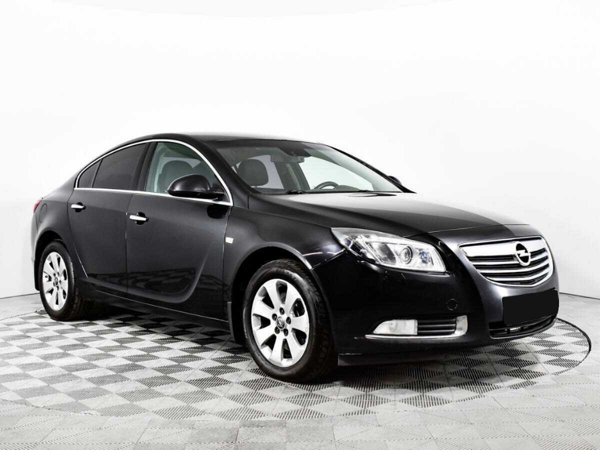 Opel Insignia с пробегом — 2010 год. Фото: #2