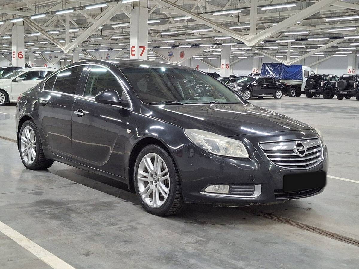 Opel Insignia с пробегом — 2011 год. Фото: #2