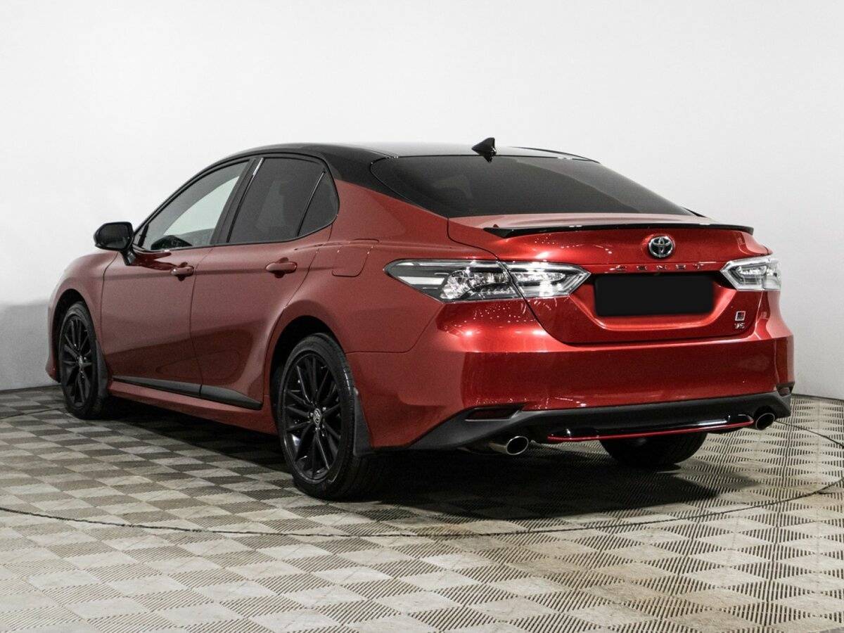 Toyota Camry с пробегом — 2021 год. Фото: #6