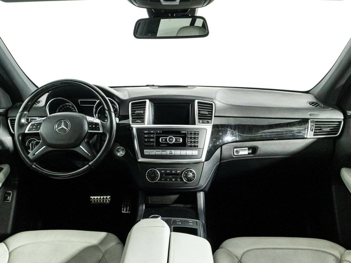 Mercedes-Benz GL-Класс с пробегом — 2014 год. Фото: #10