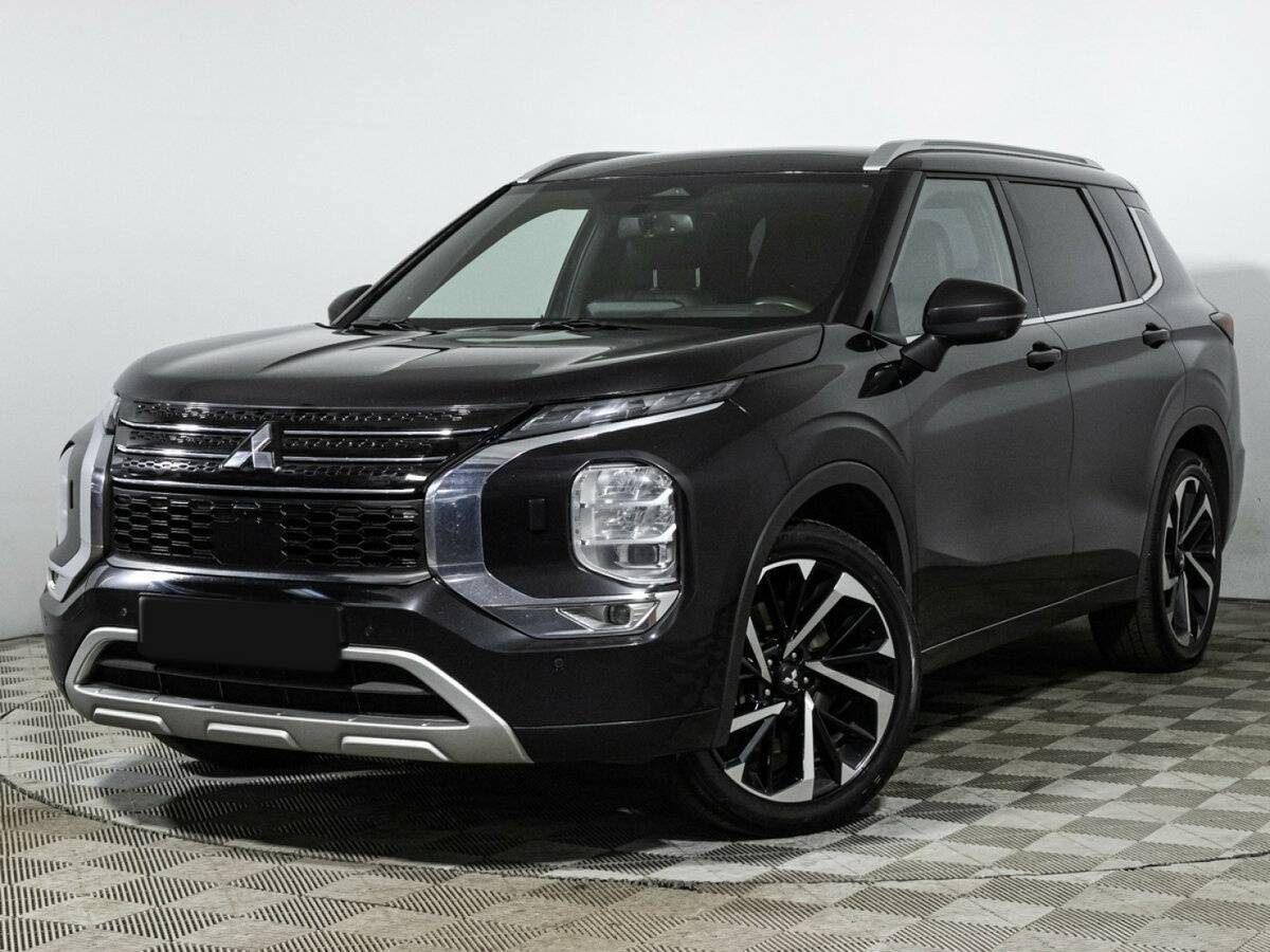 Mitsubishi Outlander с пробегом — 2023 год. Фото: #0